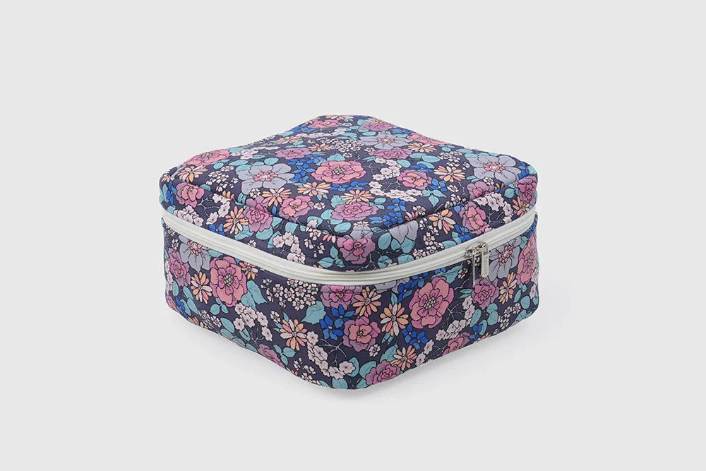 Cosmetics organizer bag